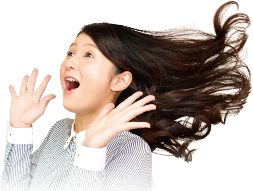 驚く女性の画像